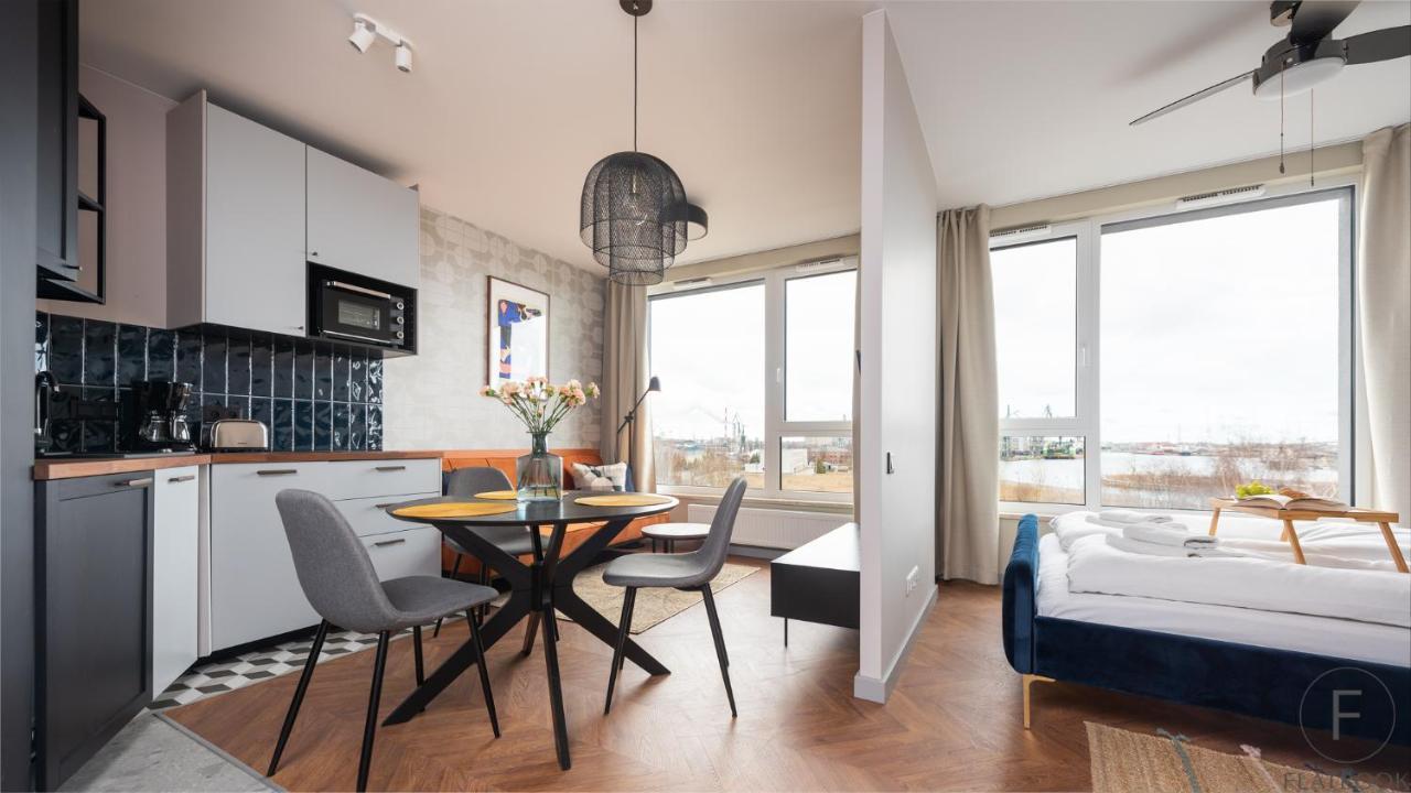 Flatbook - City Center Apartments Chlebova With Gym Gdańsk Kültér fotó